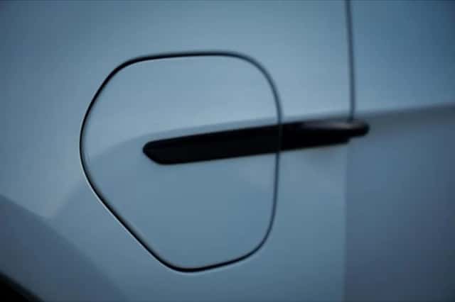 Porsche Taycan (2020) thumbnail 22