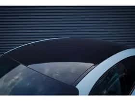 Porsche Taycan (2020) thumbnail 23