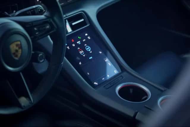 Porsche Taycan (2020) thumbnail 26