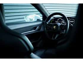 Porsche Taycan (2020) thumbnail 29