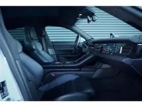 Porsche Taycan (2020) thumbnail 32