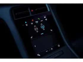 Porsche Taycan (2020) thumbnail 58