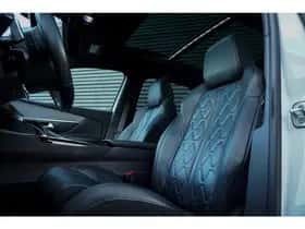 Peugeot 3008 (2020) thumbnail 2