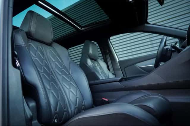 Peugeot 3008 (2020) thumbnail 18