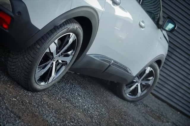Peugeot 3008 (2020) thumbnail 41