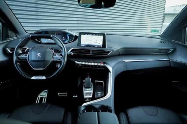 Peugeot 3008 (2020) thumbnail 7
