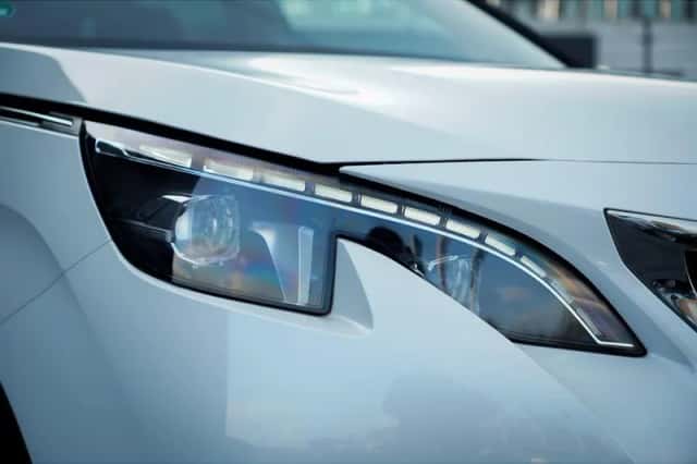 Peugeot 3008 (2020) thumbnail 10