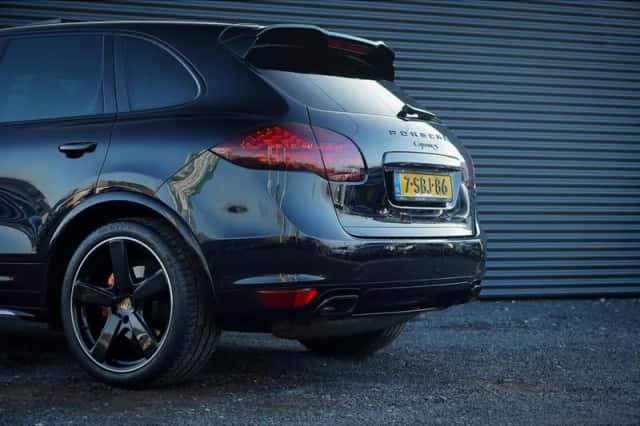 Porsche Cayenne (2013) thumbnail 25