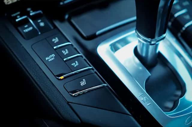 Porsche Cayenne (2013) thumbnail 34