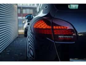 Porsche Cayenne (2013) thumbnail 38