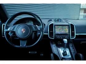 Porsche Cayenne (2013) thumbnail 41