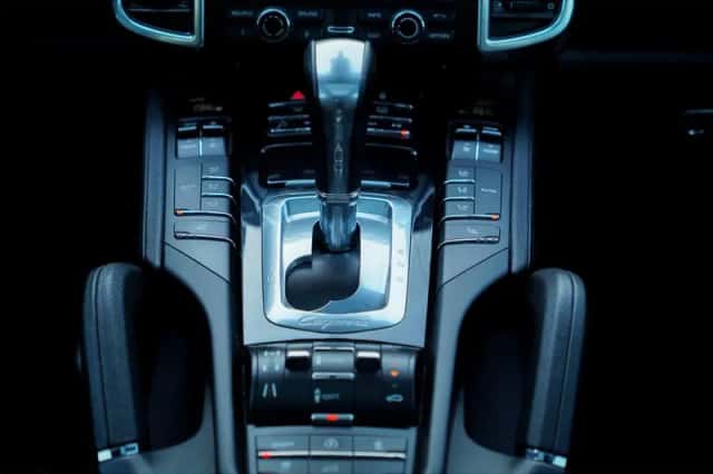 Porsche Cayenne (2013) thumbnail 43