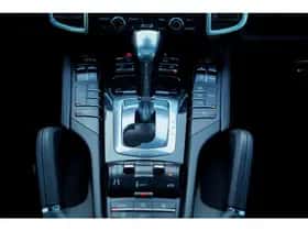 Porsche Cayenne (2013) thumbnail 43