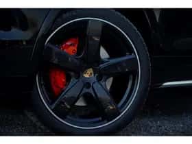 Porsche Cayenne (2013) thumbnail 54