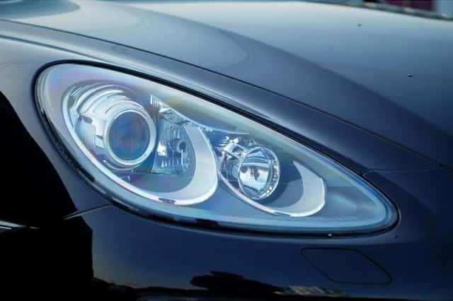 Porsche Cayenne (2013) thumbnail 10