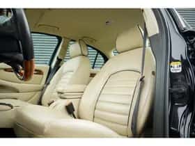 Jaguar X-Type thumbnail 2