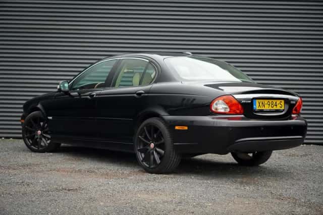 Jaguar X-Type (2009) thumbnail 14