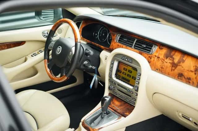 Jaguar X-Type (2009) thumbnail 29