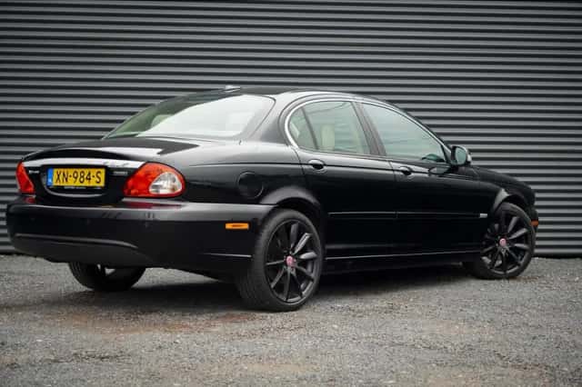 Jaguar X-Type (2009) thumbnail 4