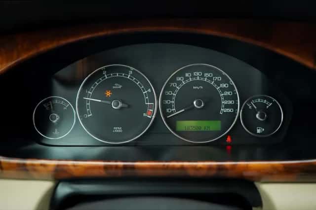Jaguar X-Type (2009) thumbnail 5