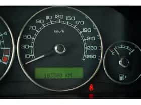 Jaguar X-Type thumbnail 41