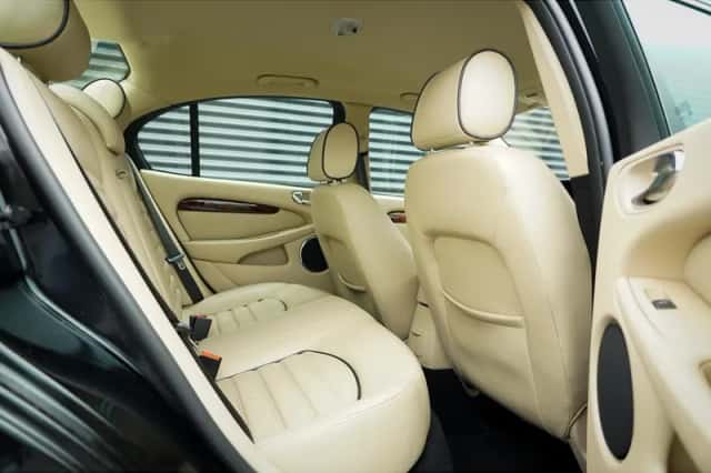 Jaguar X-Type (2009) thumbnail 8
