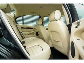 Jaguar X-Type thumbnail 8