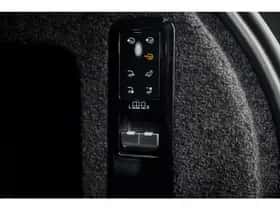 Land Rover Range Rover (2024) thumbnail 41