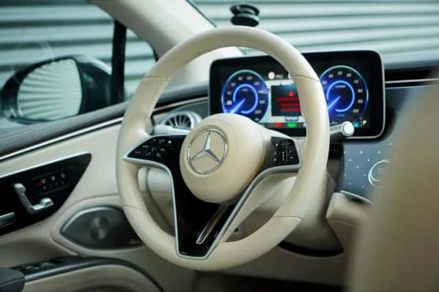 Mercedes-Benz EQS (2021) thumbnail 28