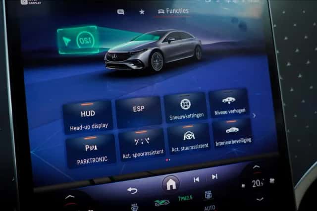 Mercedes-Benz EQS (2021) thumbnail 30