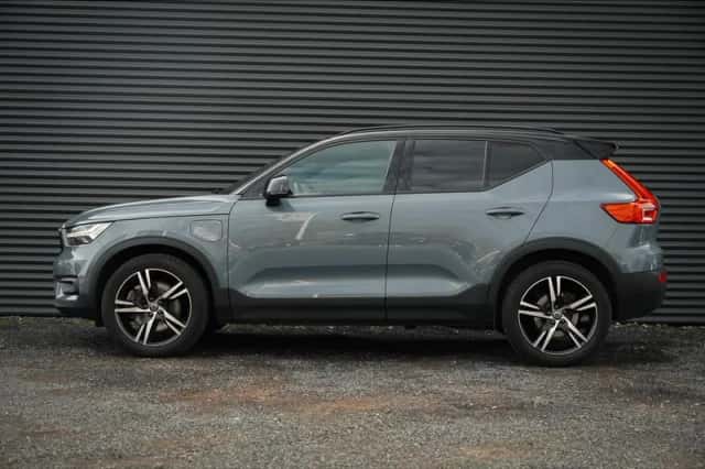 Volvo XC40 (2021) thumbnail 3