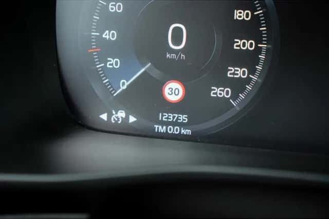 Volvo XC40 (2021) thumbnail 43