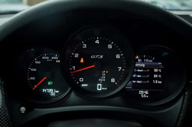 Porsche Macan (2018) thumbnail 5