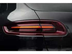 Porsche Macan (2018) thumbnail 53