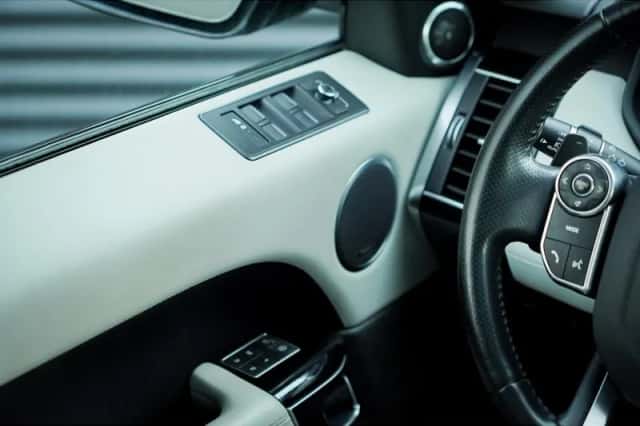 Land Rover Range Rover Sport (2014) thumbnail 15