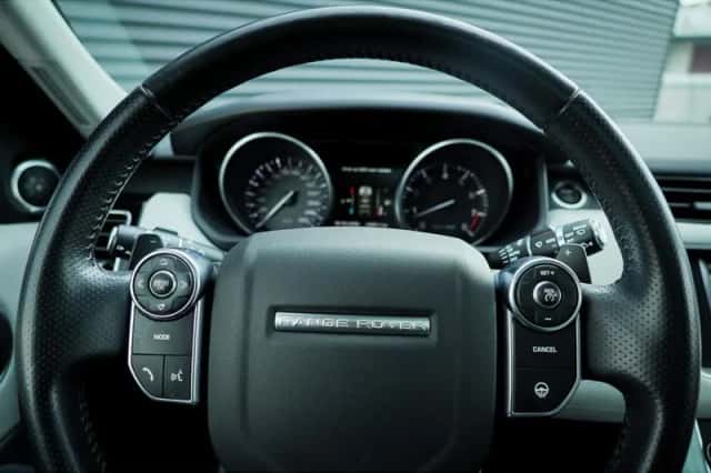 Land Rover Range Rover Sport (2014) thumbnail 17