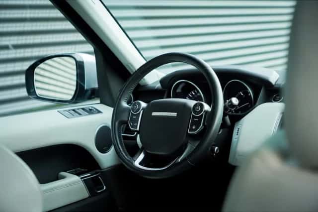 Land Rover Range Rover Sport (2014) thumbnail 33