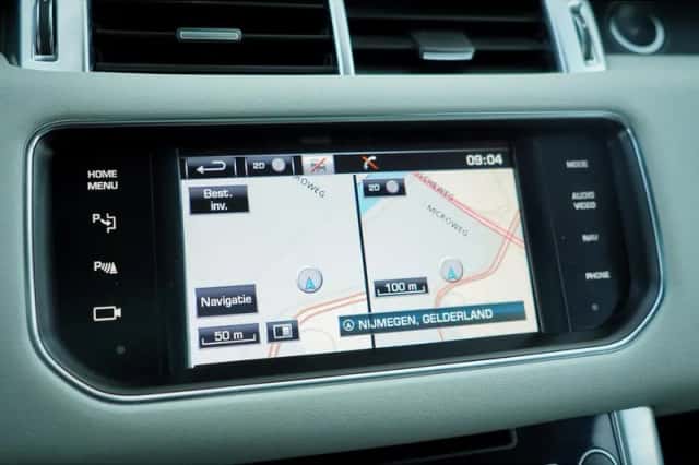 Land Rover Range Rover Sport (2014) thumbnail 44