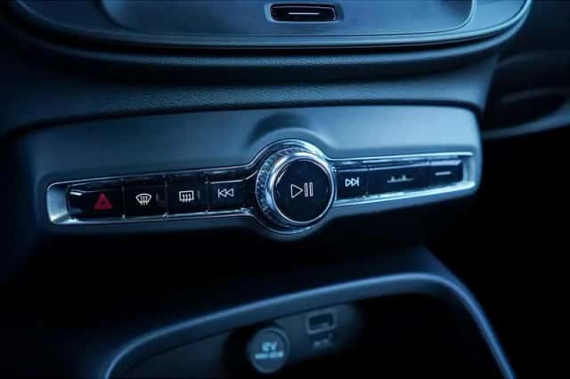 Volvo XC40 (2021) thumbnail 36