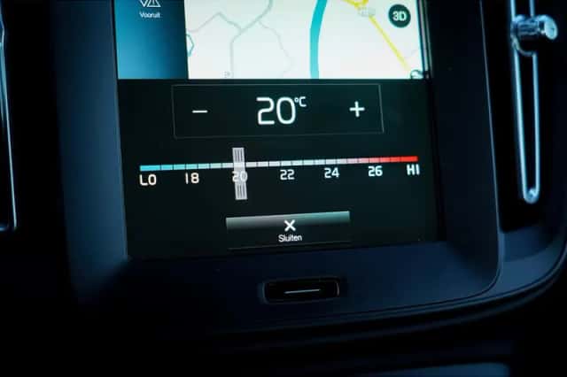 Volvo XC40 (2021) thumbnail 37
