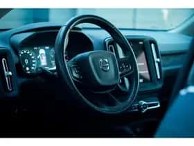 Volvo XC40 (2021) thumbnail 6