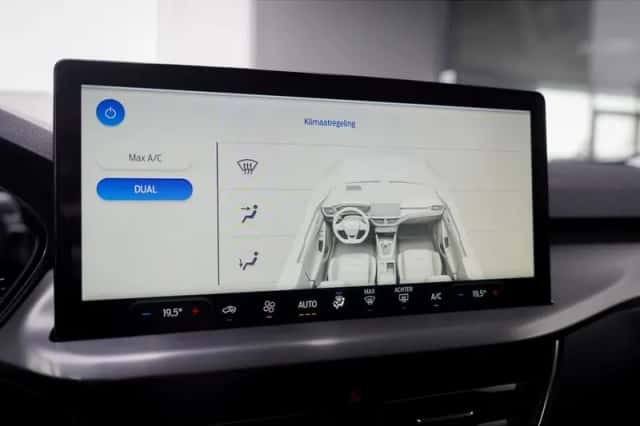 Ford Focus (2023) thumbnail 19