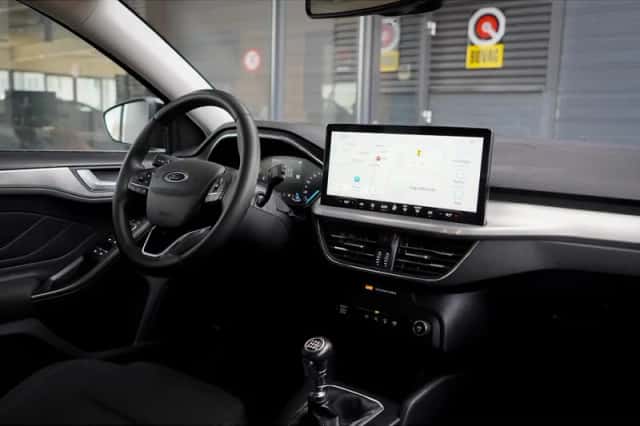 Ford Focus (2023) thumbnail 28