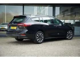 Ford Focus (2023) thumbnail 4