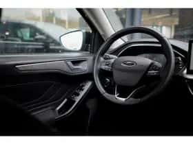 Ford Focus (2023) thumbnail 34