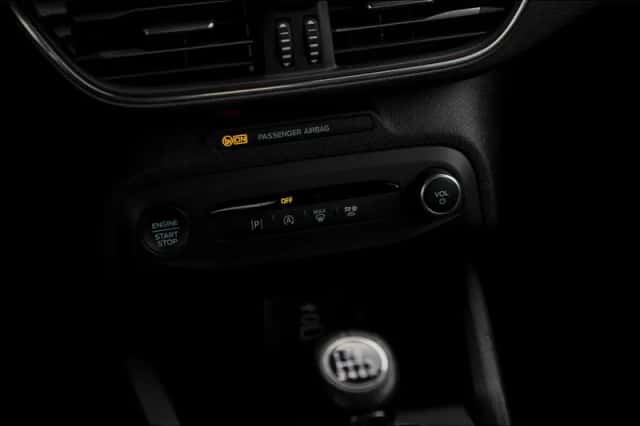 Ford Focus (2023) thumbnail 36