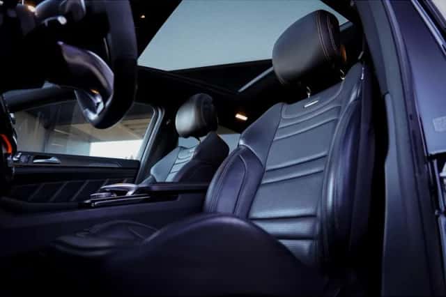Mercedes-Benz GLE (2016) thumbnail 2