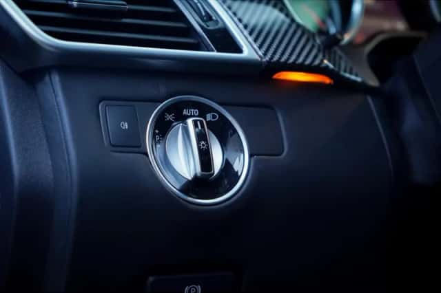 Mercedes-Benz GLE (2016) thumbnail 24