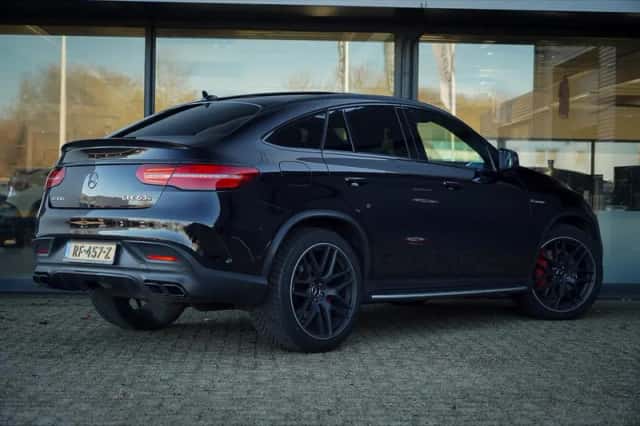 Mercedes-Benz GLE (2016) thumbnail 4