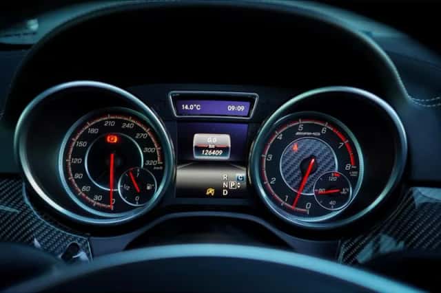 Mercedes-Benz GLE (2016) thumbnail 5